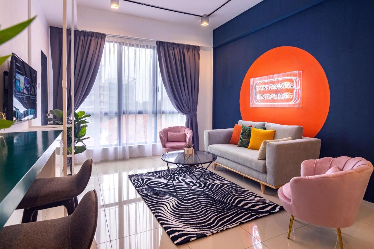 Scott Signature Suites By Alv George Town Exteriör bild