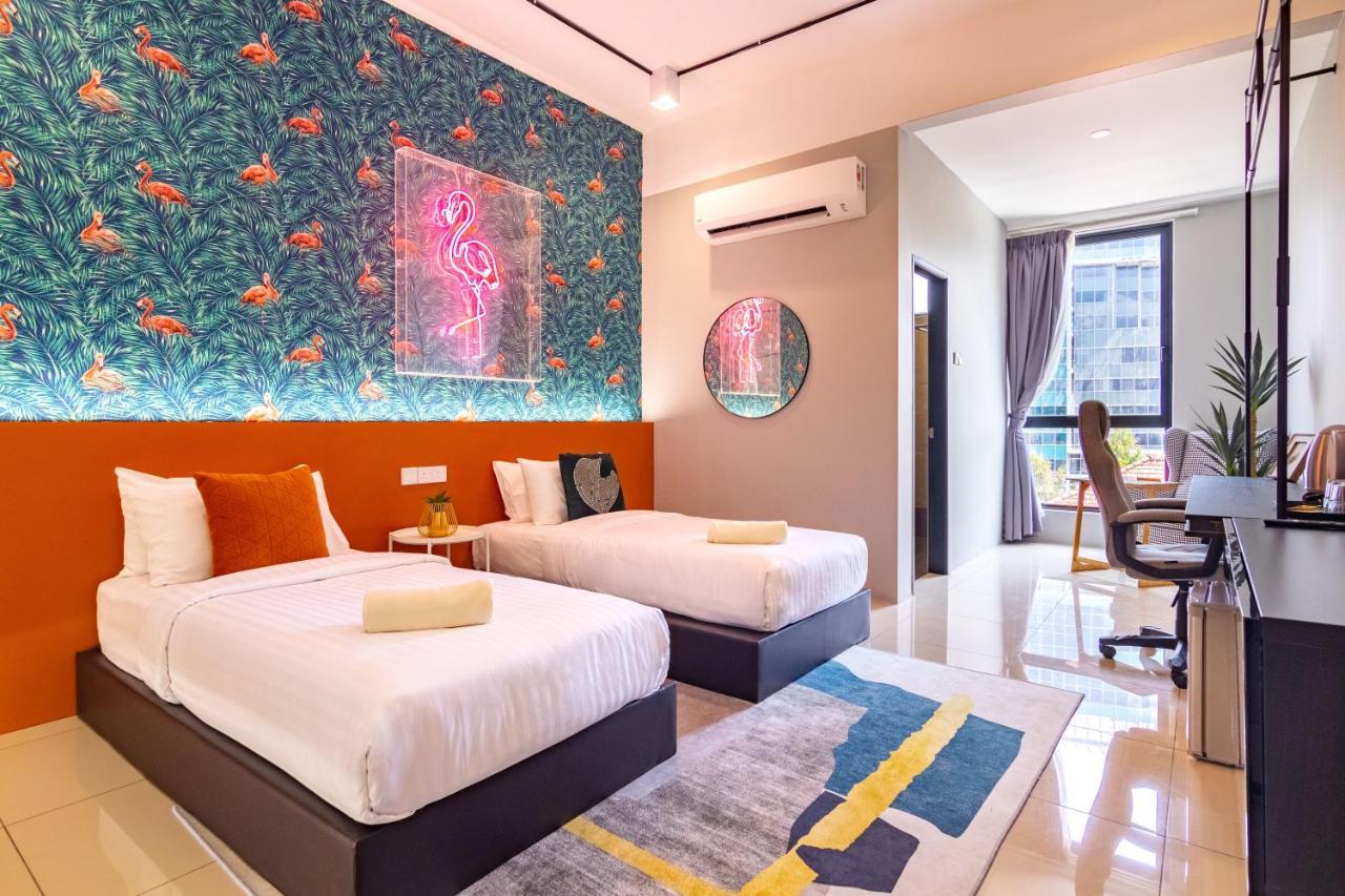 Scott Signature Suites By Alv George Town Exteriör bild