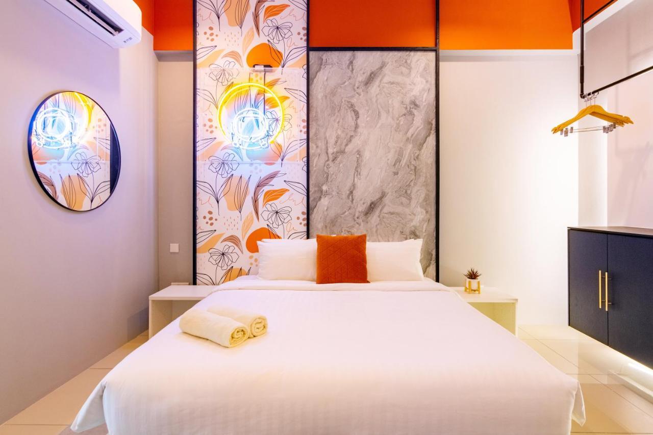 Scott Signature Suites By Alv George Town Exteriör bild
