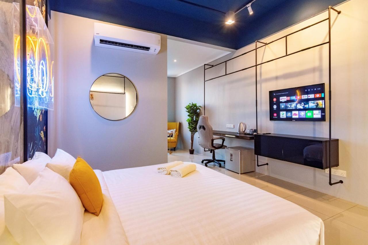 Scott Signature Suites By Alv George Town Exteriör bild