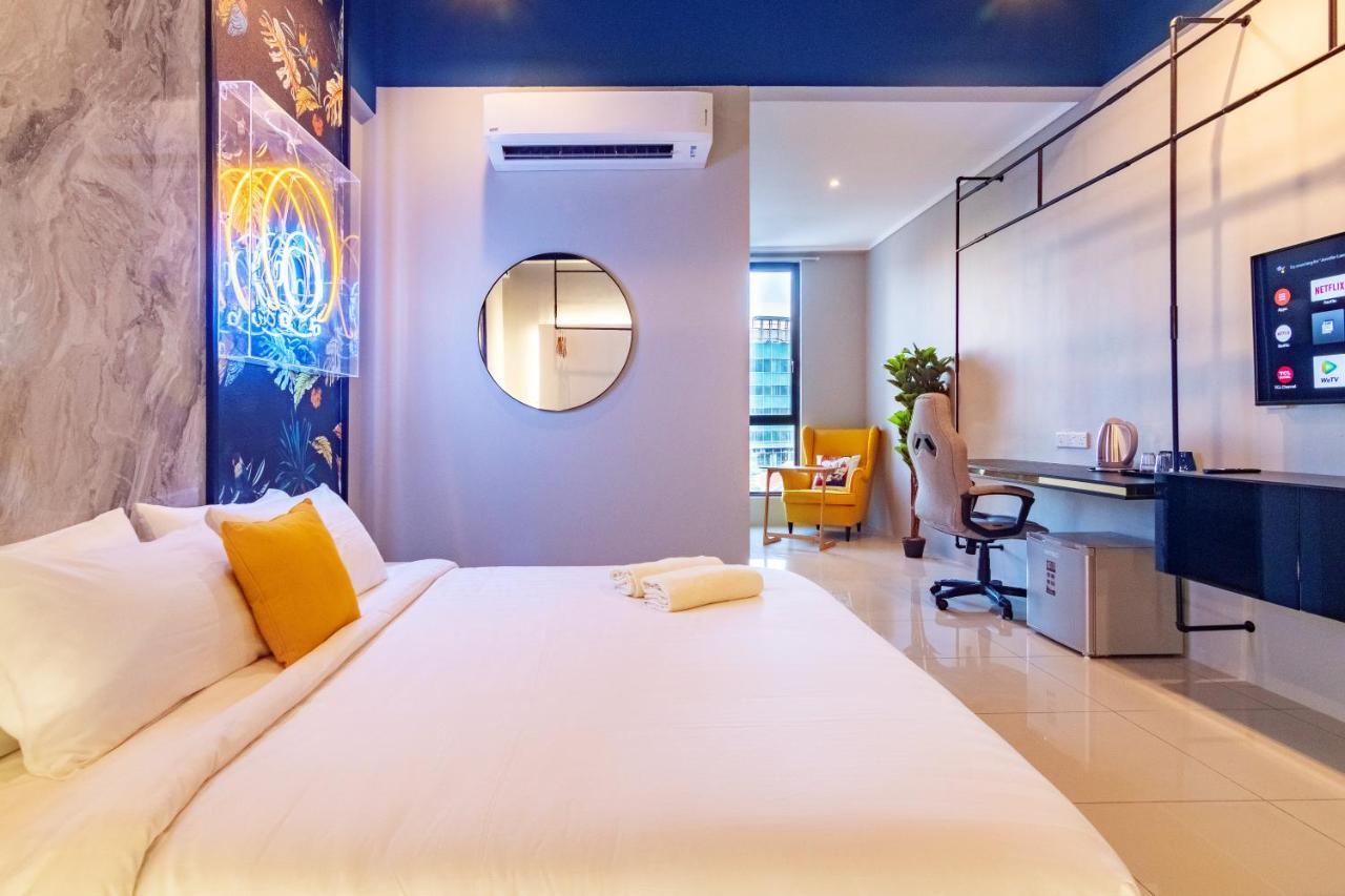 Scott Signature Suites By Alv George Town Exteriör bild
