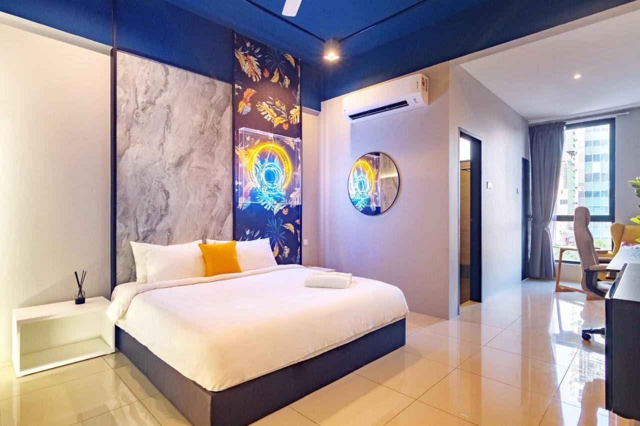 Scott Signature Suites By Alv George Town Exteriör bild
