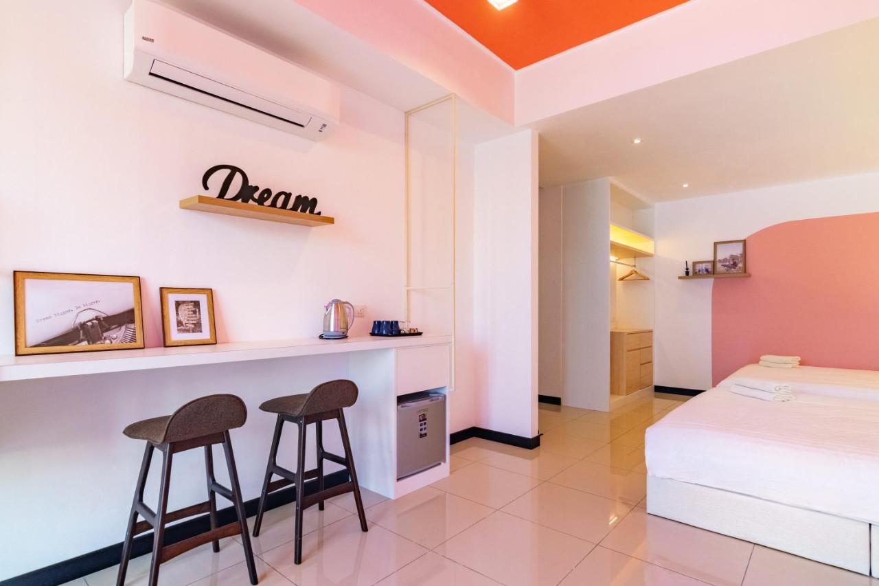 Scott Signature Suites By Alv George Town Exteriör bild
